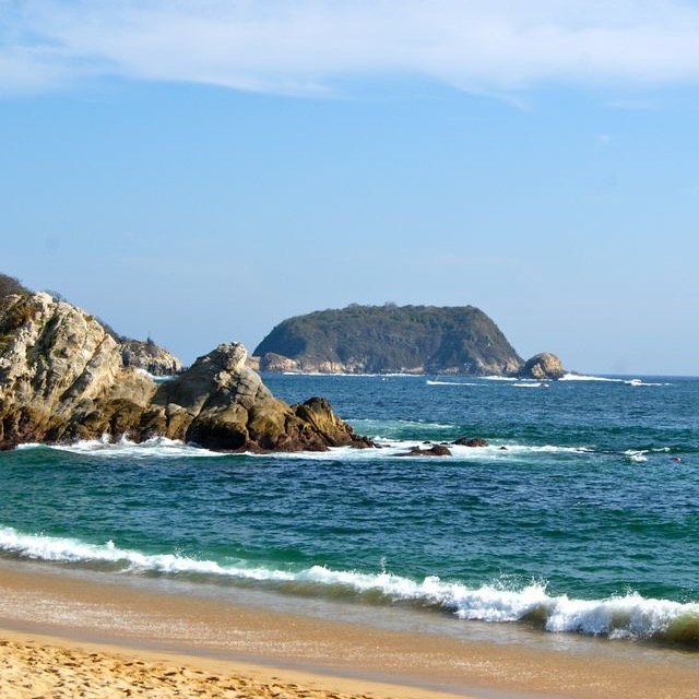 Huatulco, Oaxaca — Playa Maguey en la costa del Pacífico